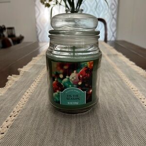 Star Candle Company - Tis the Season - 18 oz Seasonal Scented Candle New